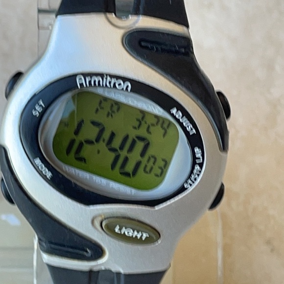 Armitron sports men digital water resistant 165ft chronograph alarm - Picture 1 of 5
